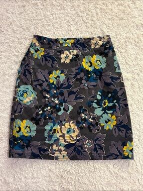 BODEN 8 purple floral corduroy skirt with size zipper